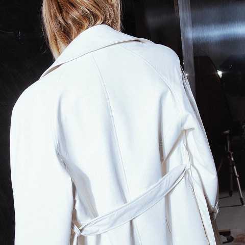 SS21 – THE TRENCH LEATHER WHITE